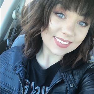 Meet your Posher, Shyla